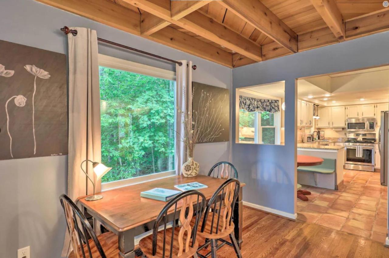 Roamer'S Respite - A Prime Location With Scenic Views For Your Ultimate Retreat Sylva Esterno foto